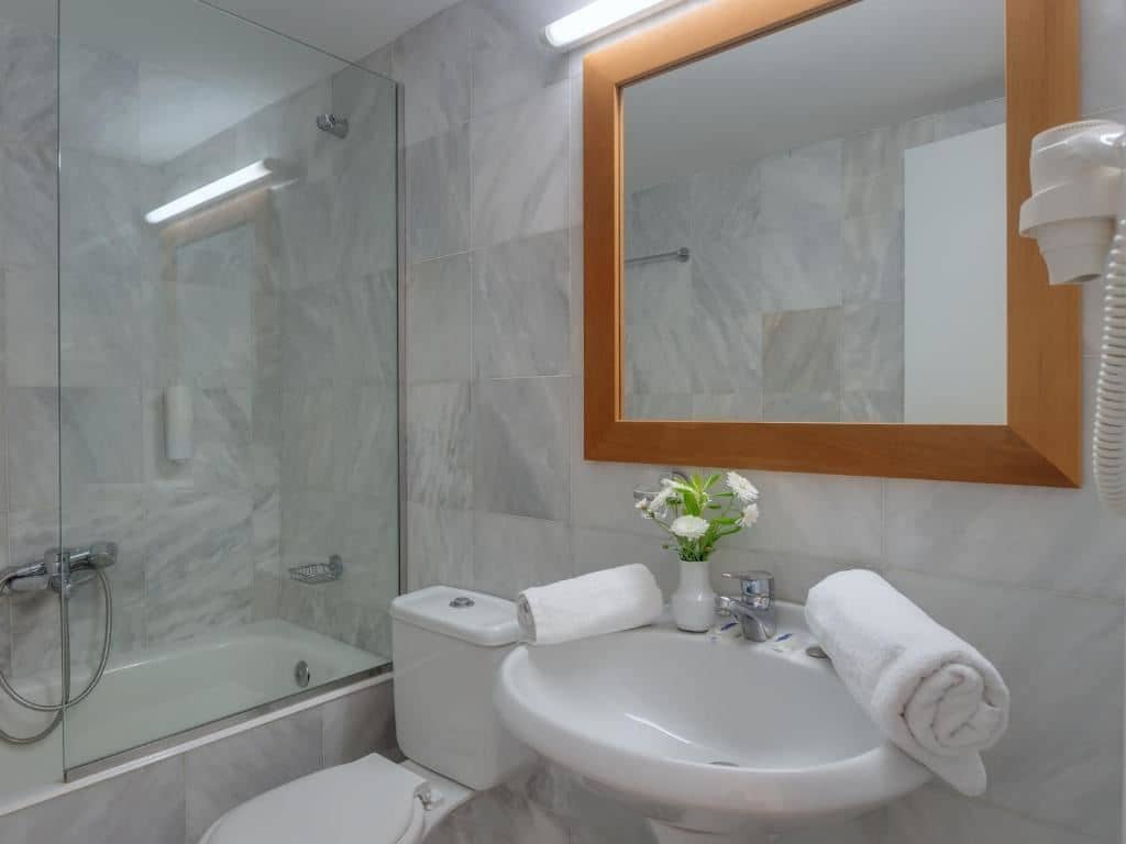 rooms-studio-single-use-inland-view