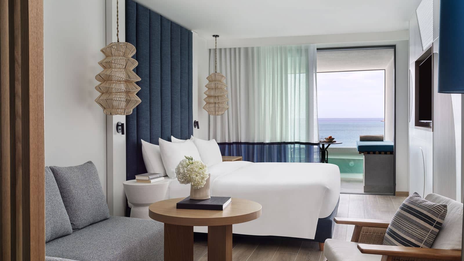 rooms-room-premium-double-sea-view-plunge-pool