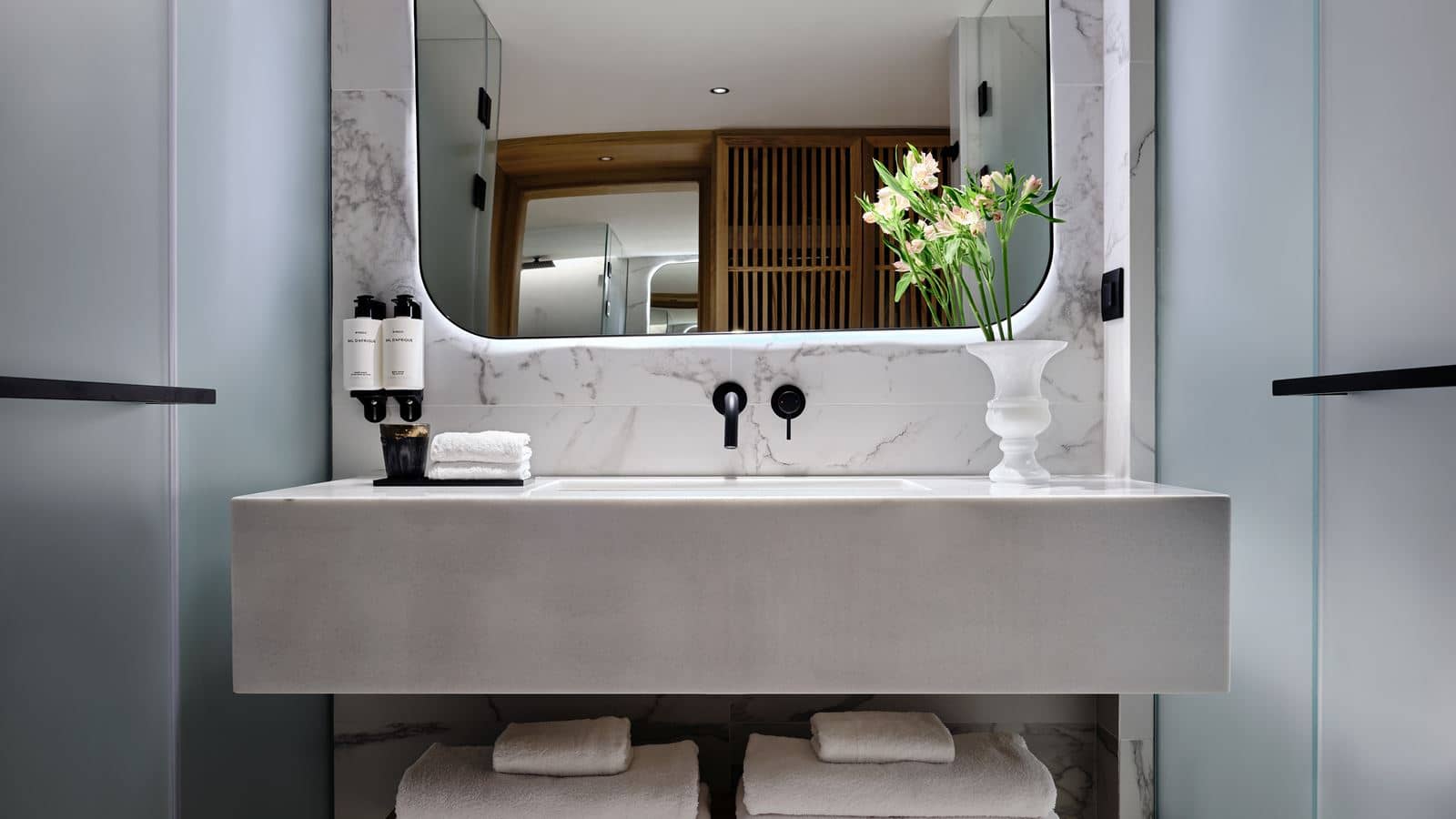 rooms-room-premium-quad-seaview-plunge-pool