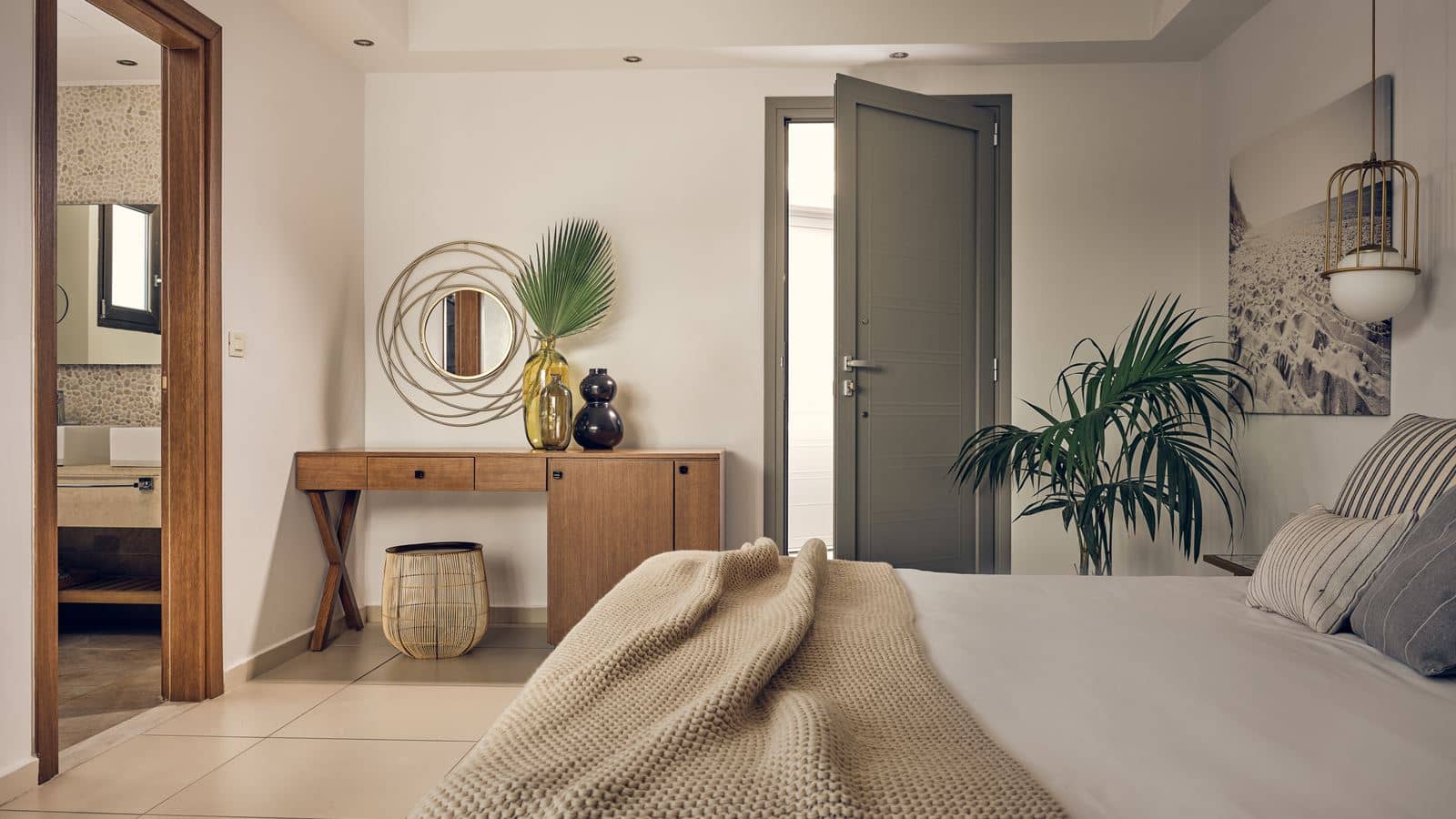 rooms-superior-double-room-side-sea-view