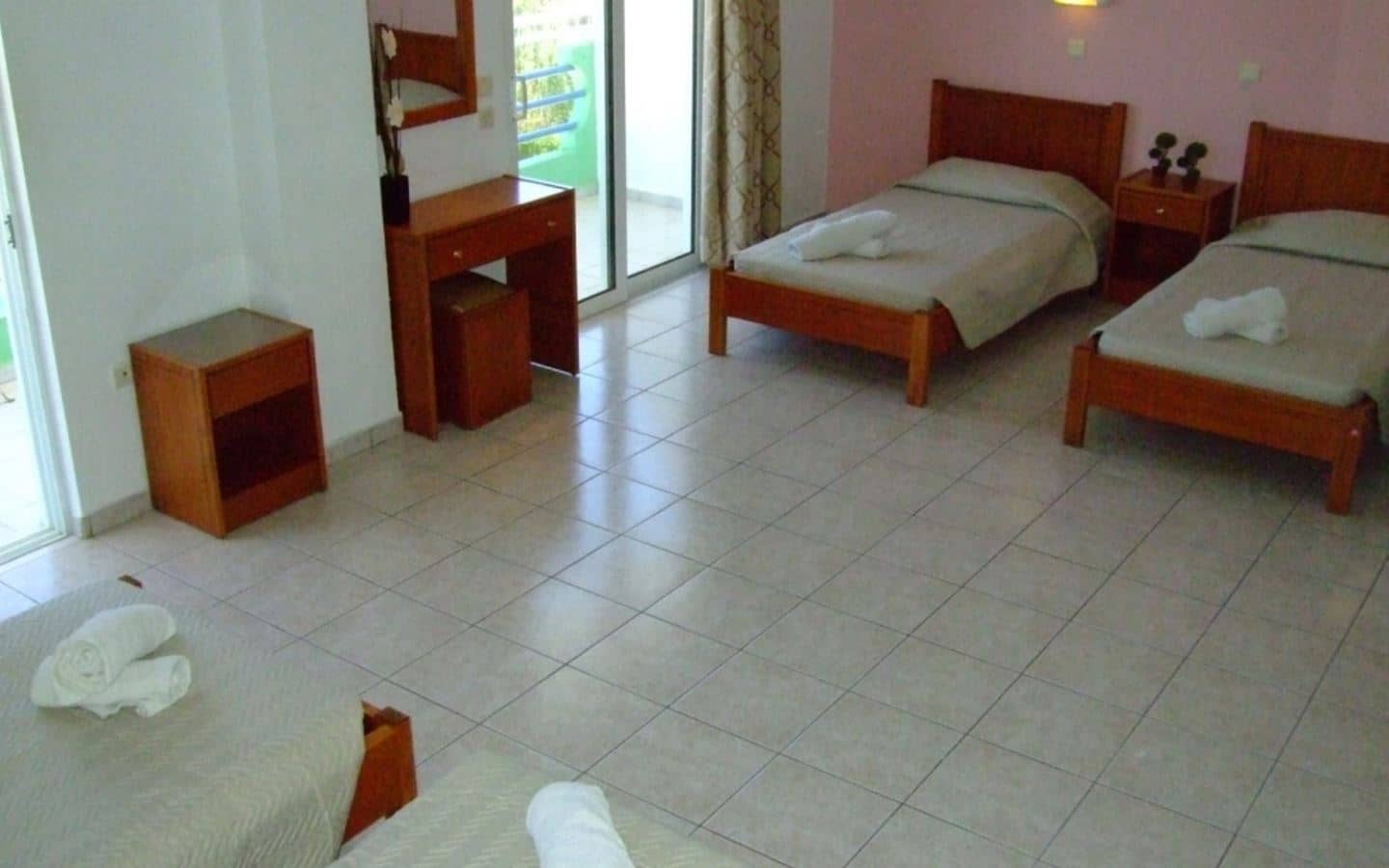 rooms-studio-4-pax