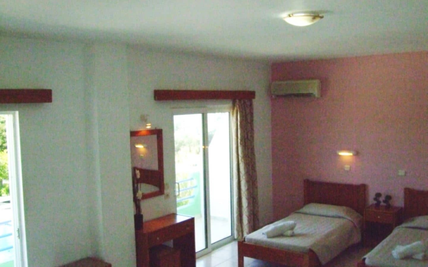 rooms-studio-4-pax
