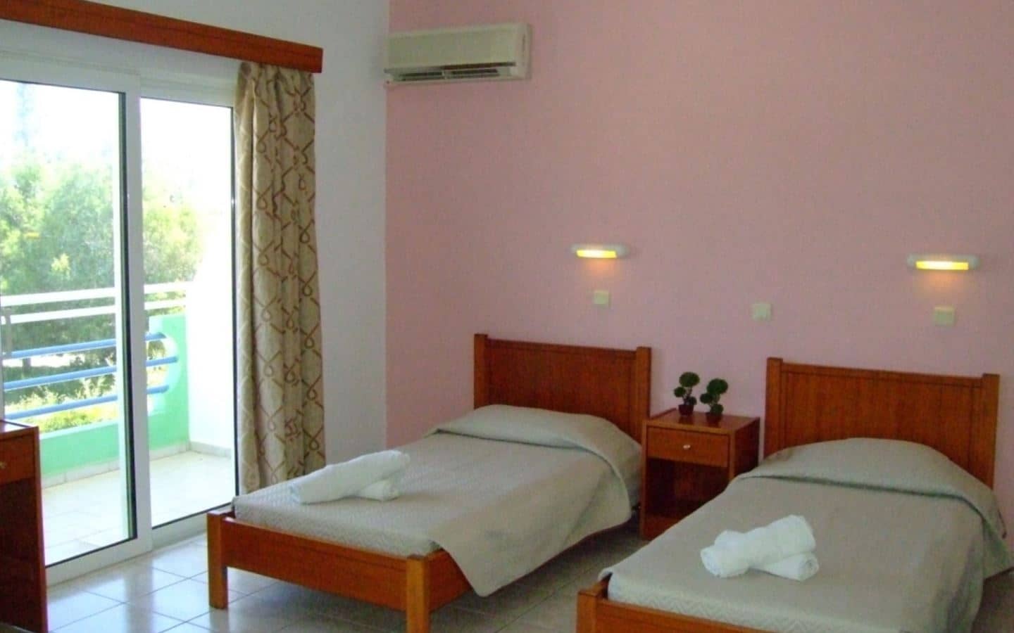 rooms-studio-4-pax