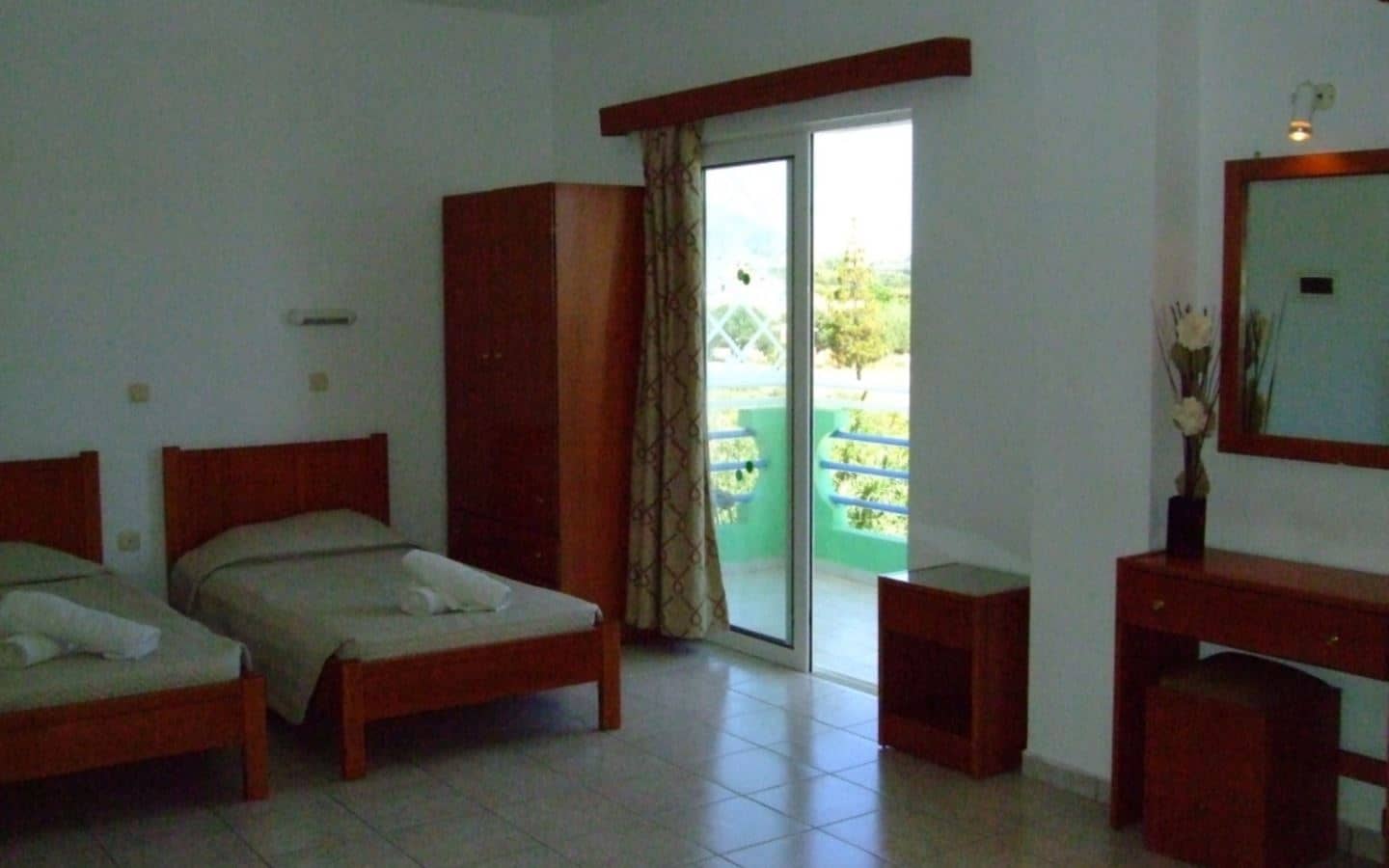 rooms-studio-4-pax