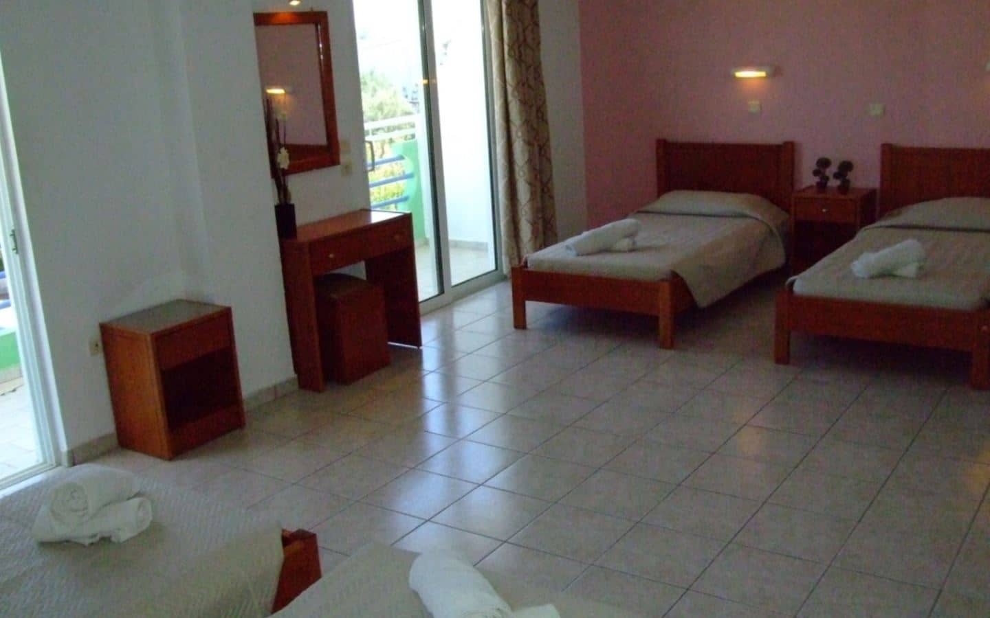rooms-studio-4-pax