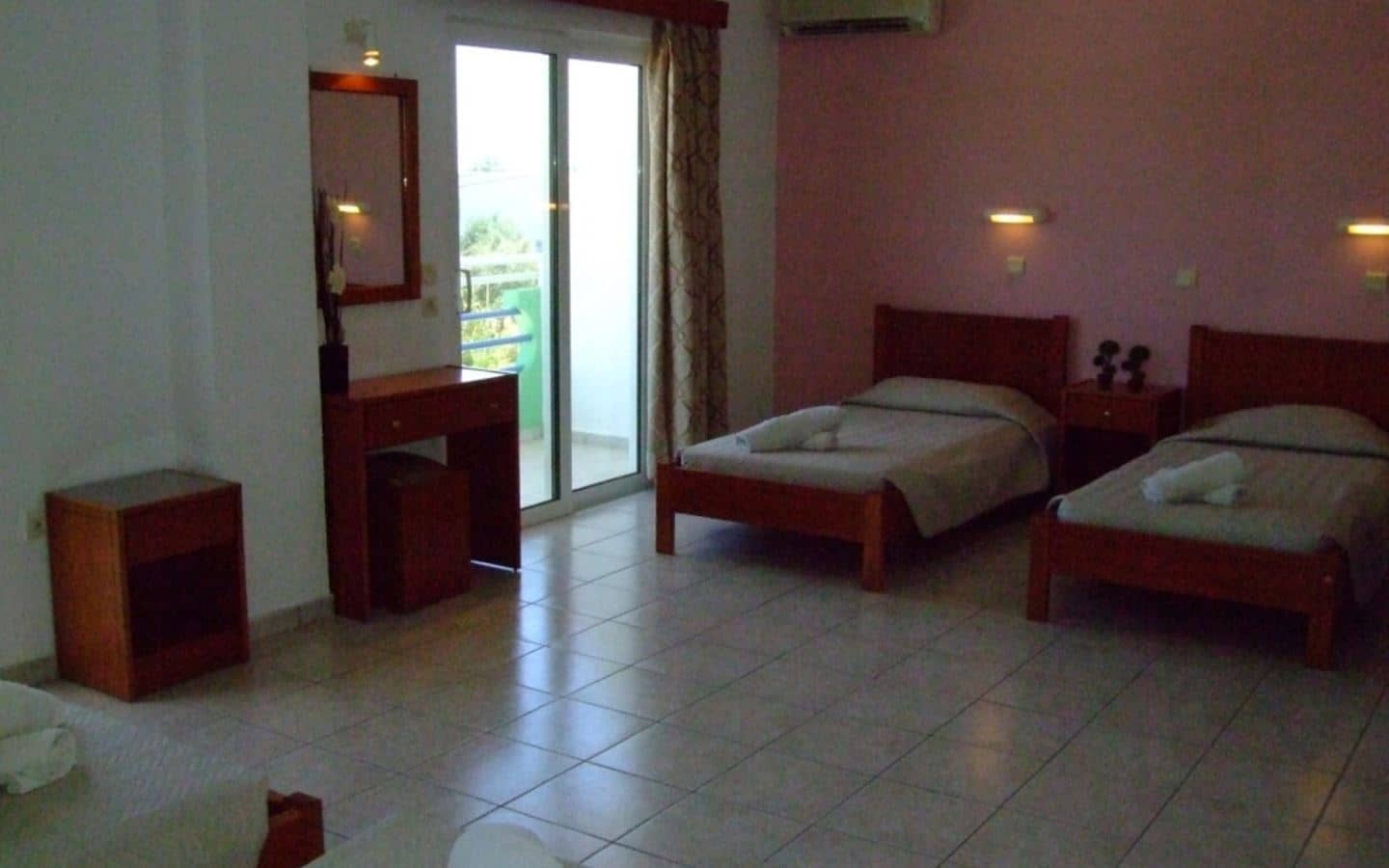rooms-studio-4-pax