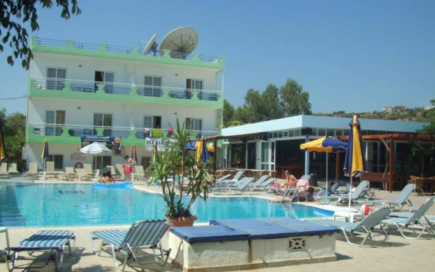 pools-outdoor-pool