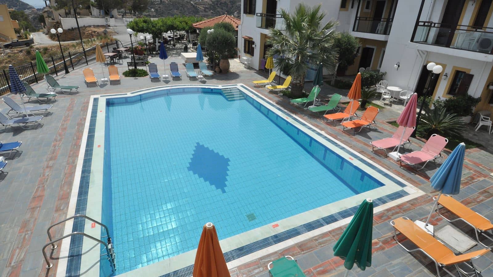 pools-outdoor-pool