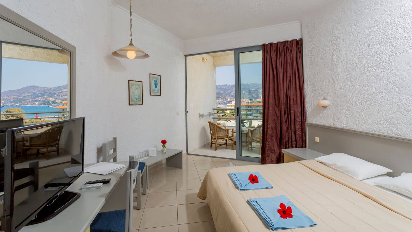 rooms-doubletwin-room-side-sea-view