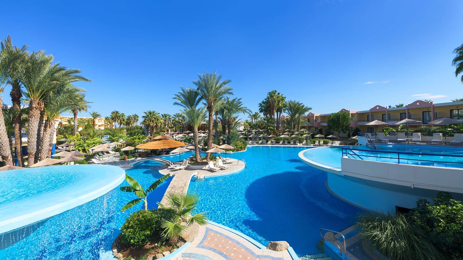 pools-outdoor-childrens-pool