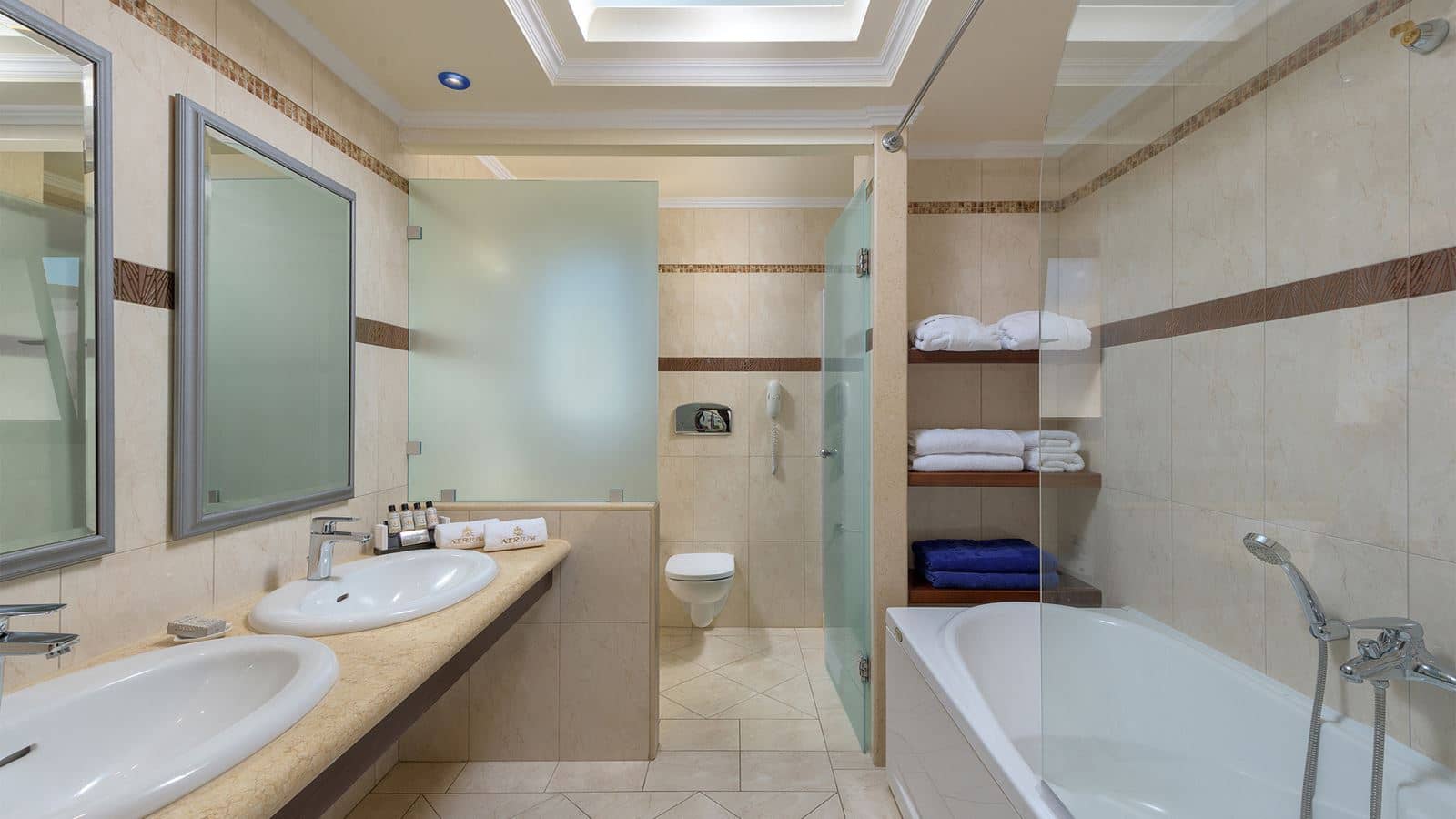 rooms-executive-villa-with-private-pool--signature-collection