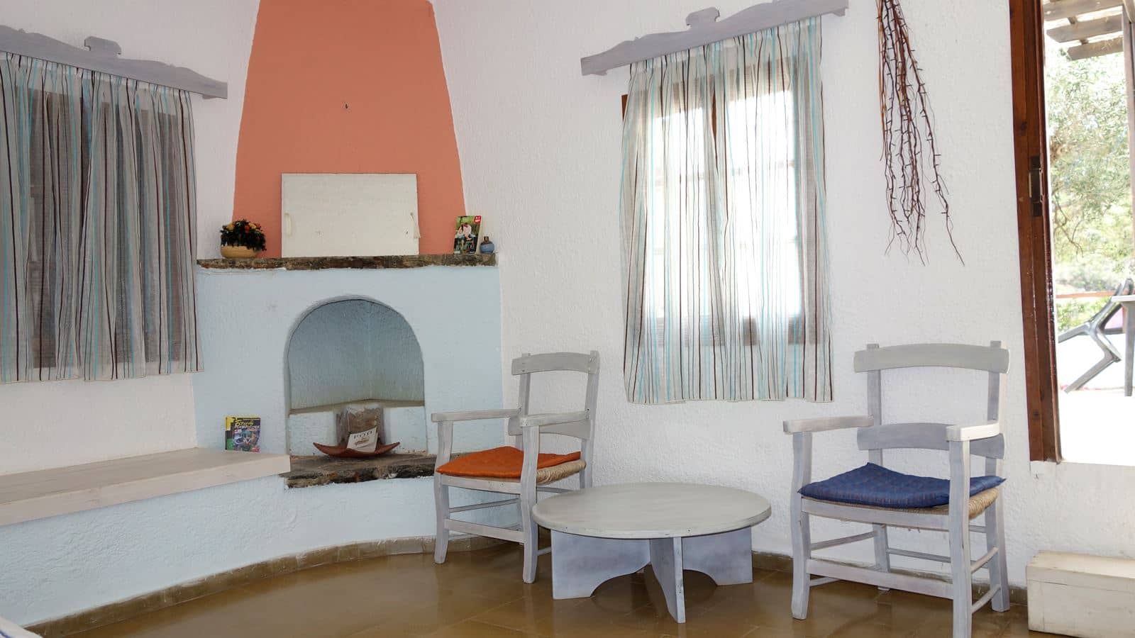 rooms-two-bedrooms-apartment-sea-view