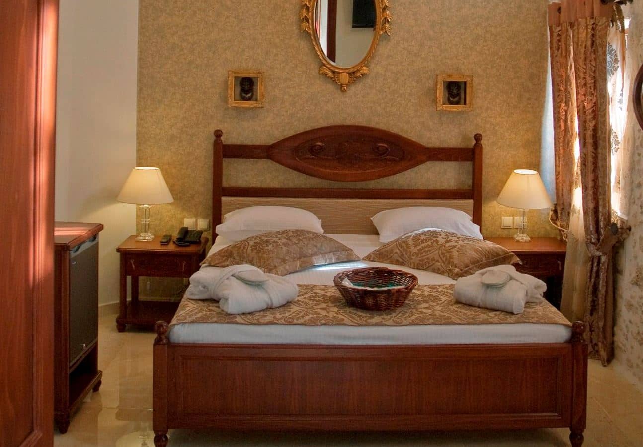 rooms-junior-suite-with-balcony