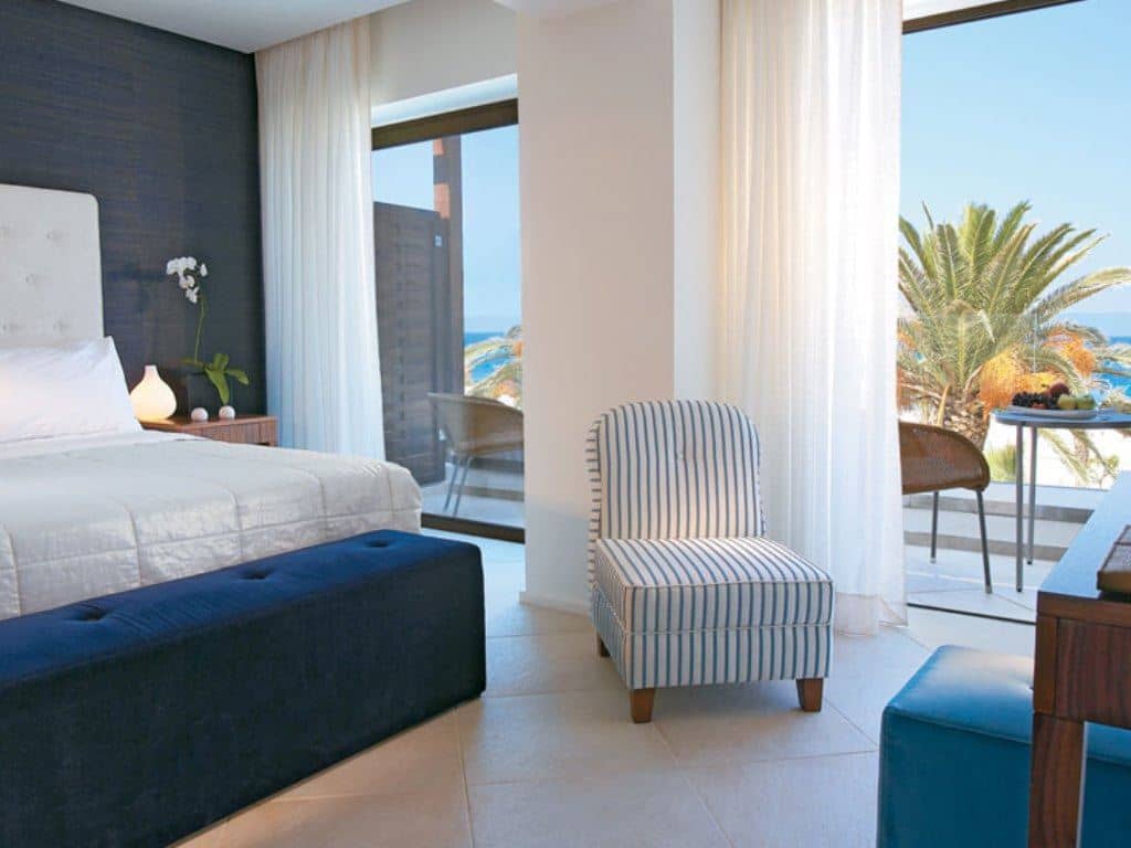 rooms-room-superior-sea-view