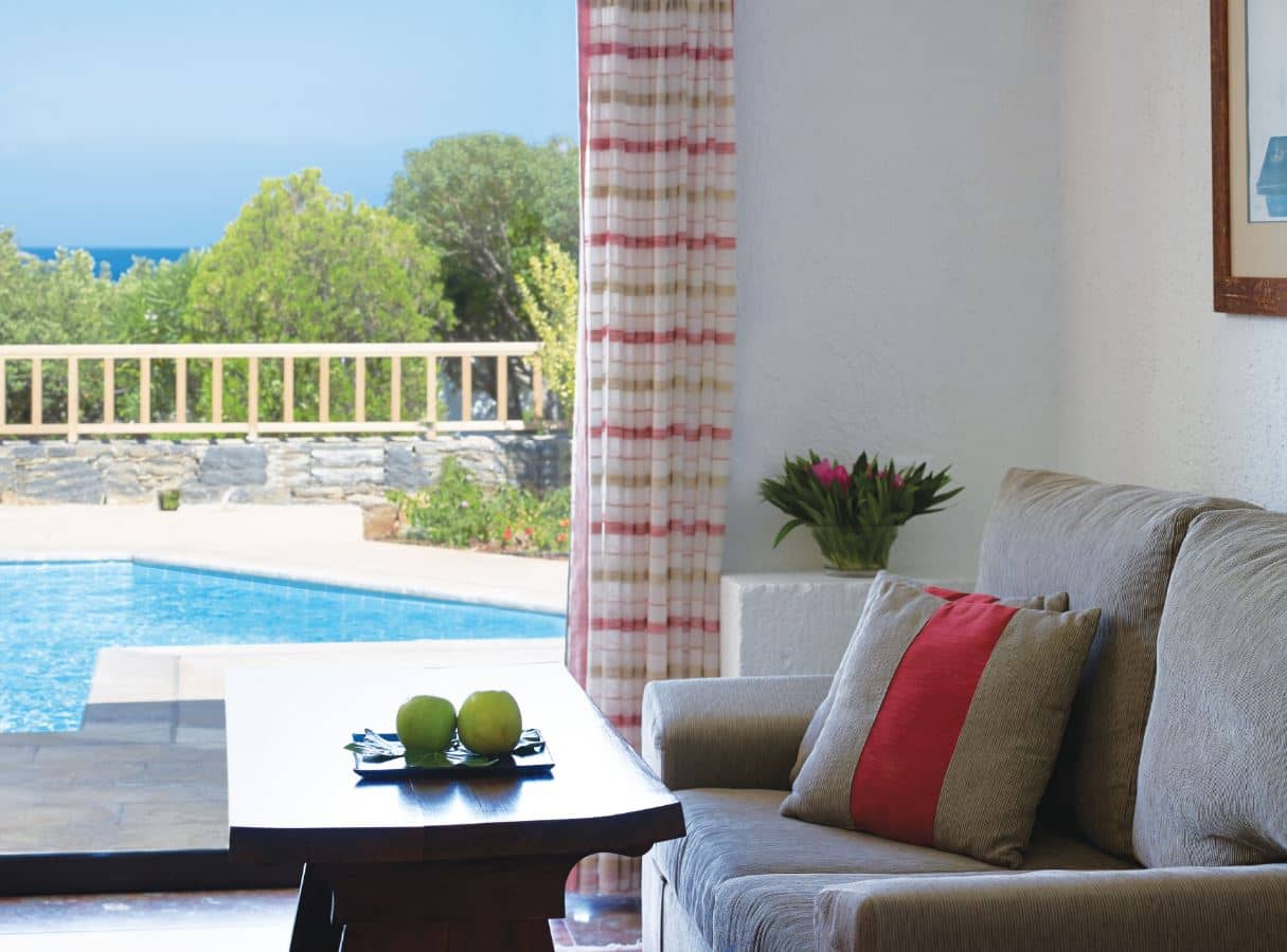 rooms-2-bedrooms-superior-suite-seaview-privatepool