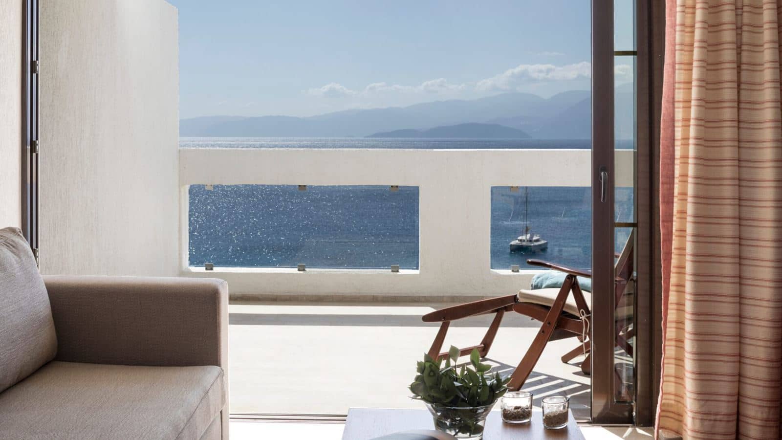 rooms-2-bedrooms-superior-suite-seaview