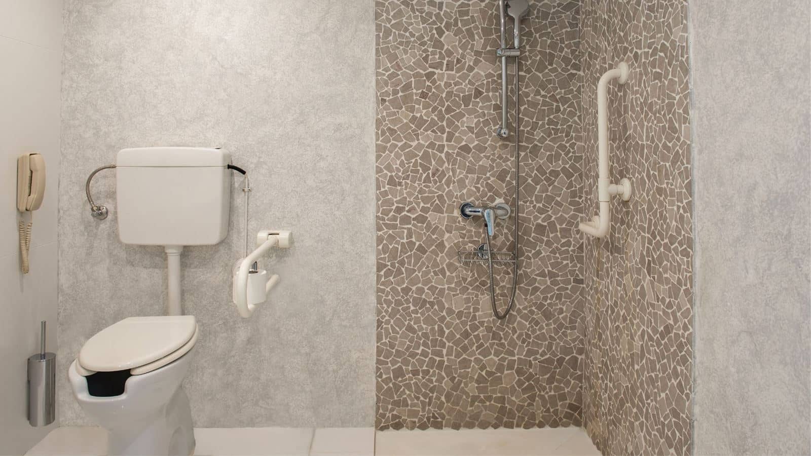 rooms-twin-mountain-view-customized-for-mobility-needs