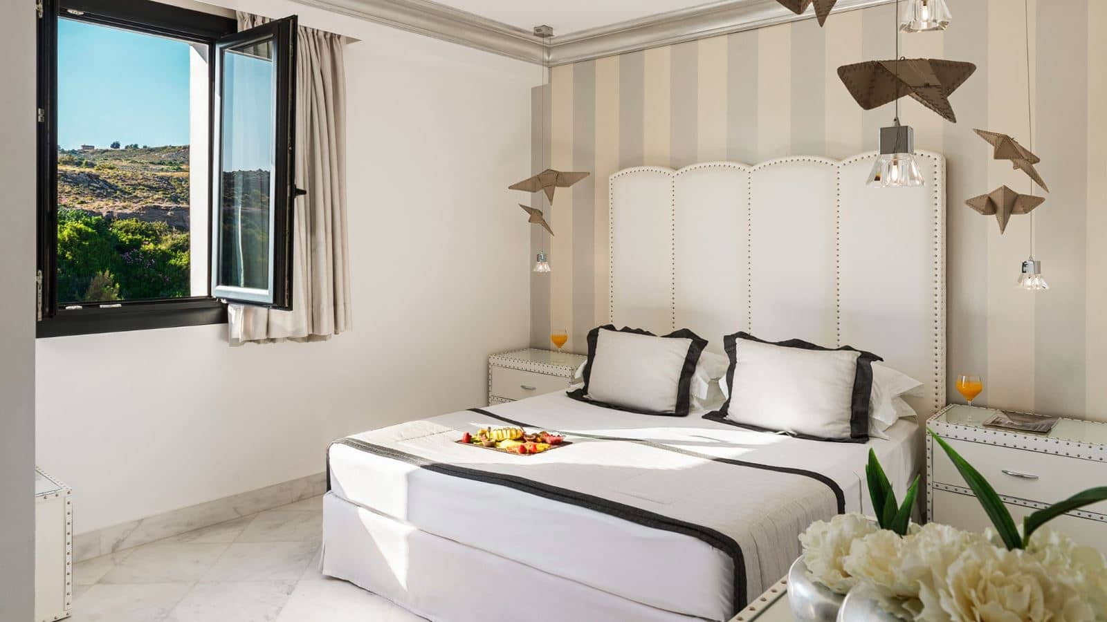 rooms-single-mountain-view--balcony-or-terrace