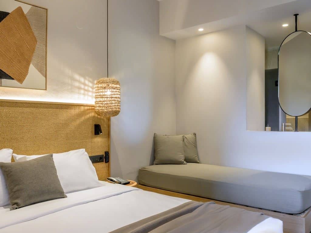 rooms-premium-room-side-sea-view