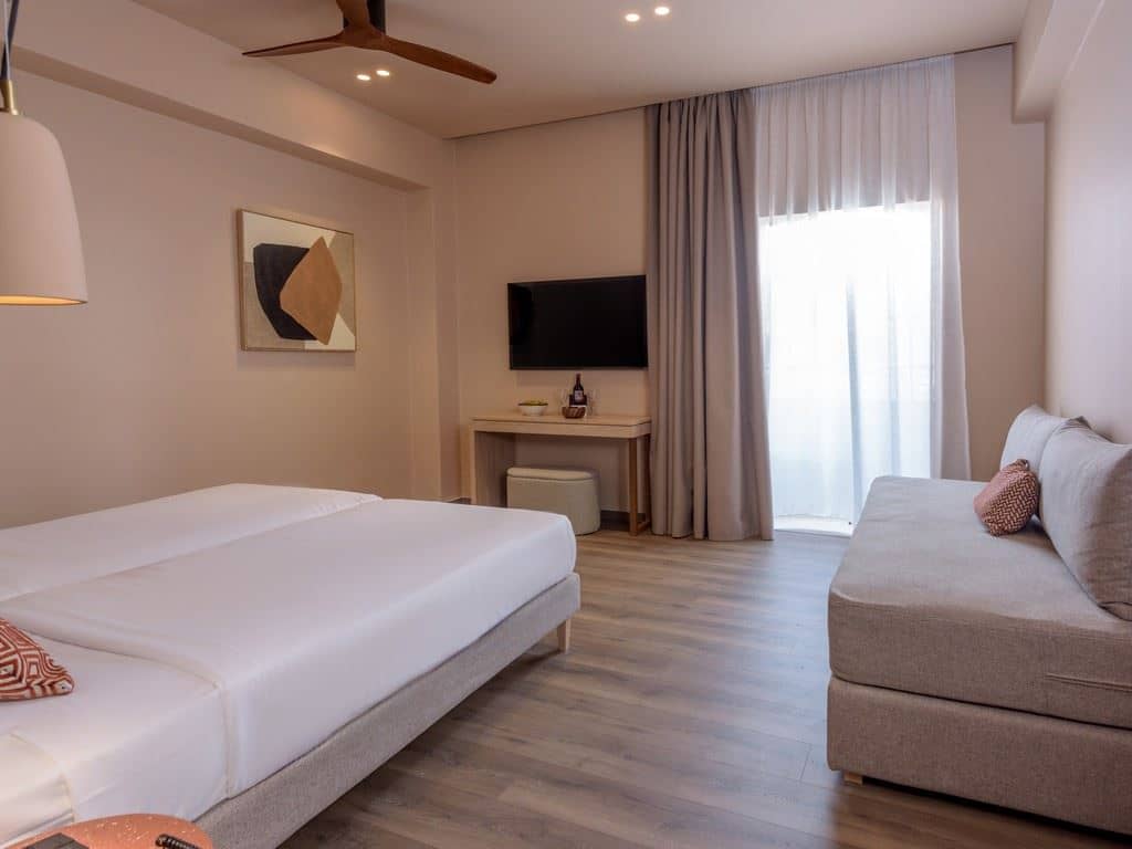 rooms-suite-junior-balcony-or-terrace