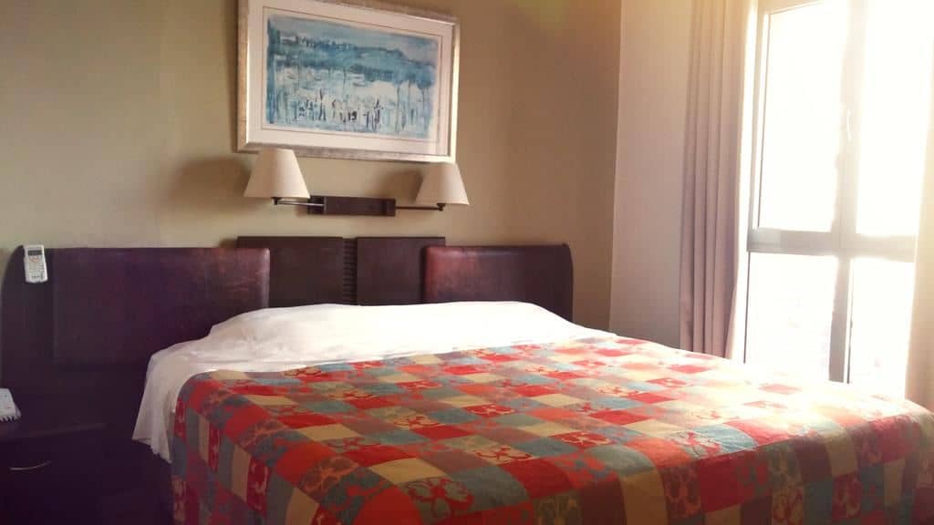 rooms-standard-room
