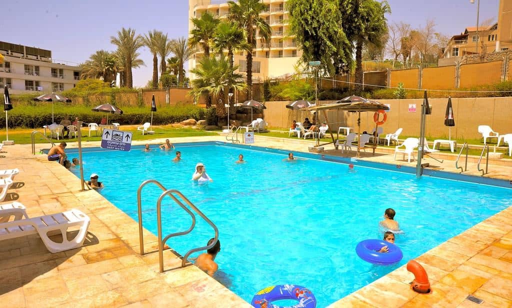 pools-outdoor-pool