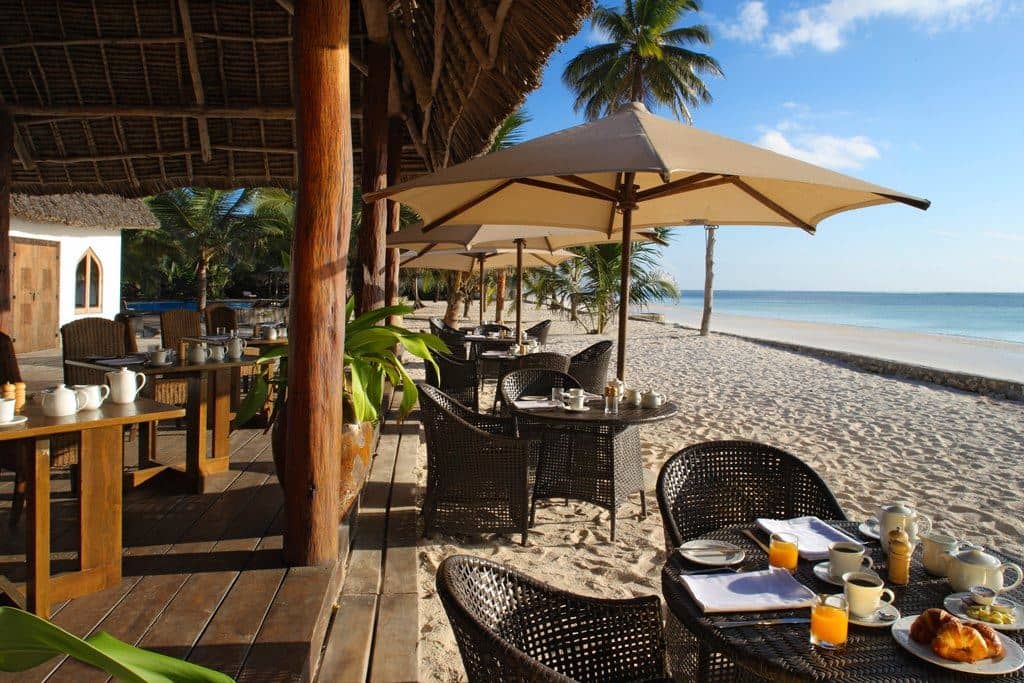 restaurants-kivuli-bar-and-restaurant