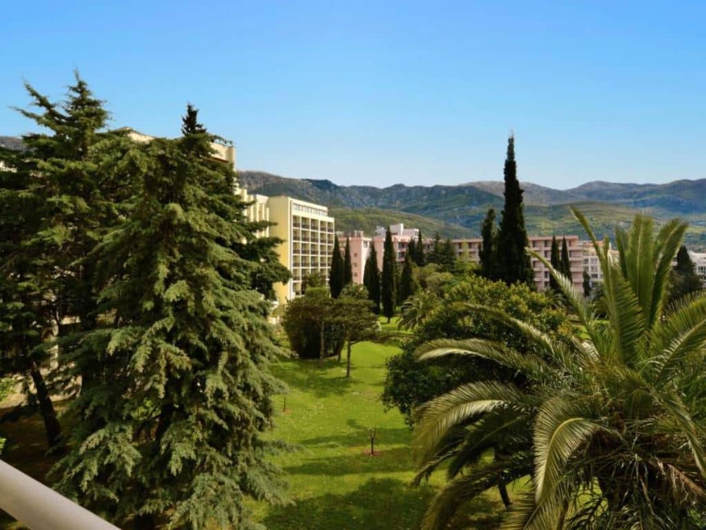 rooms-double-room-garden-view
