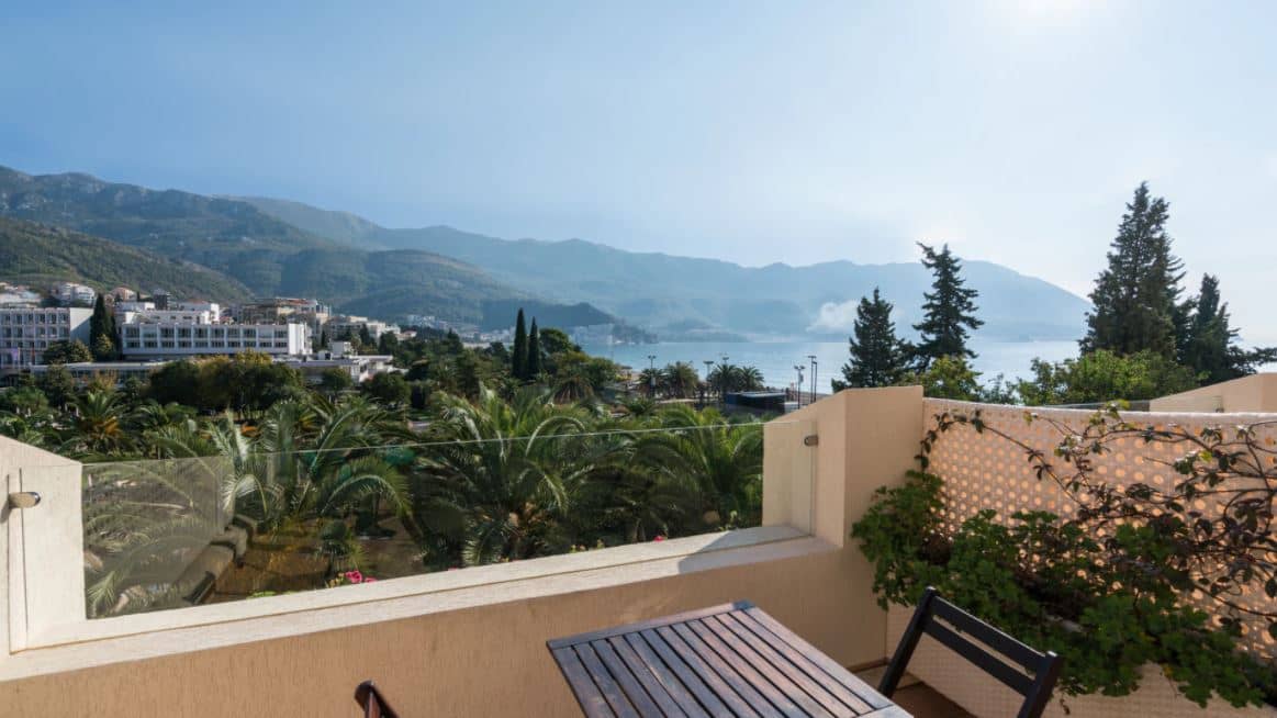 rooms-double-room-sea-view-priority-location