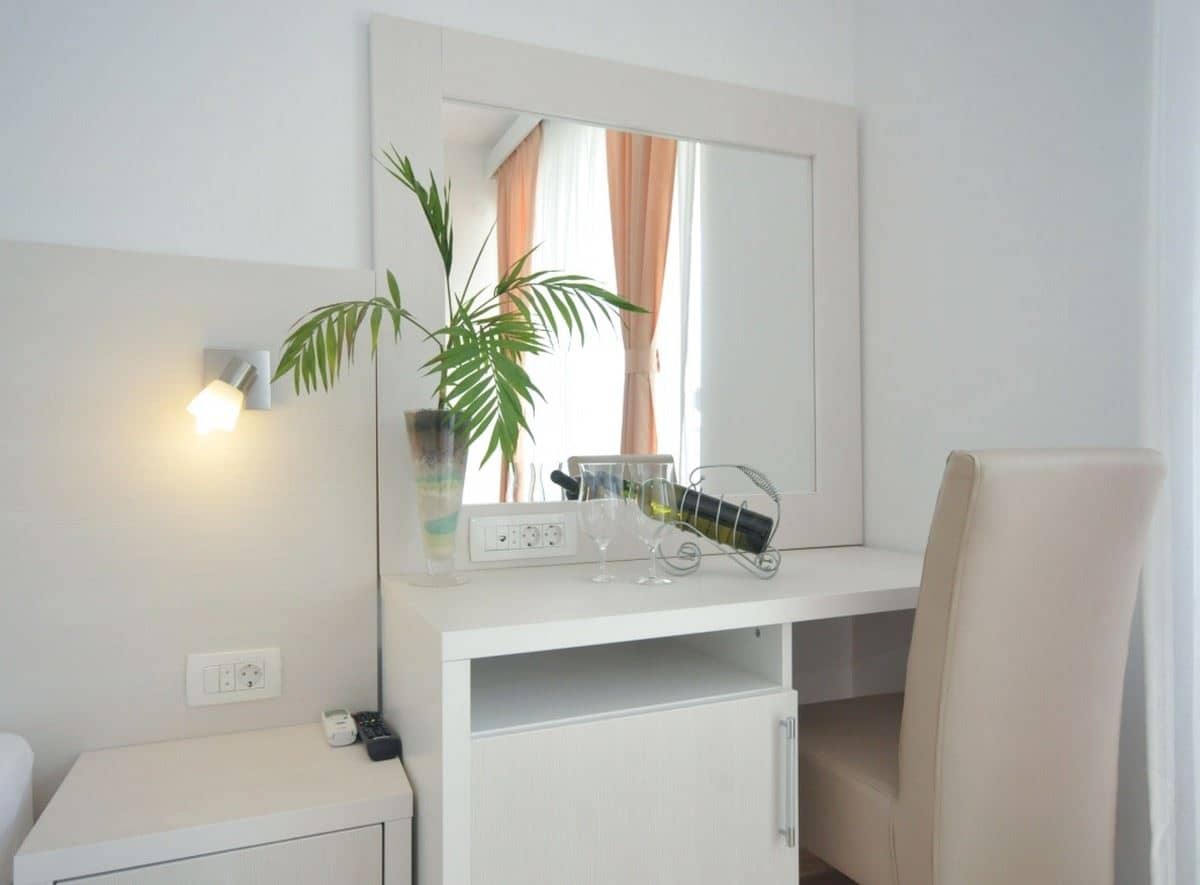 rooms-twin-studio