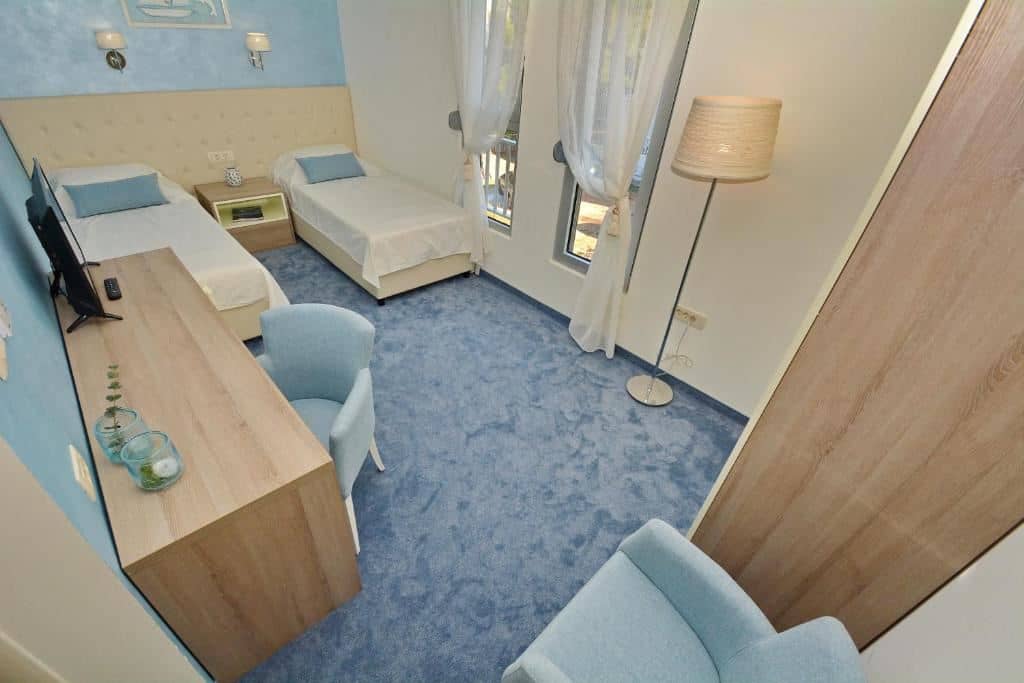 rooms-standard-twin