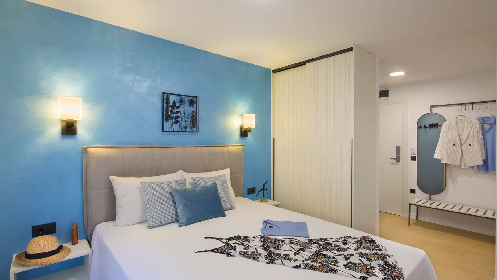 rooms-large-apartment