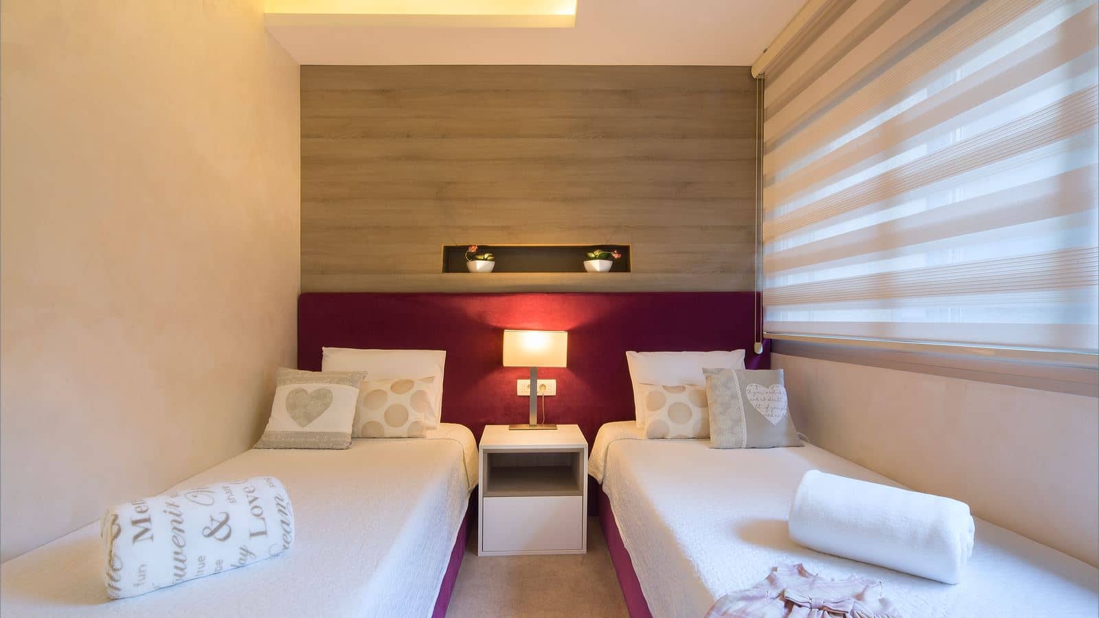 rooms-family-room