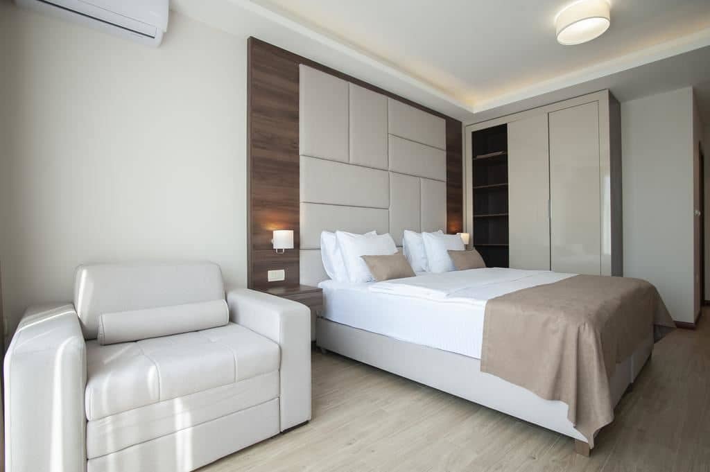 rooms-standard-double-room-with-extra-bed