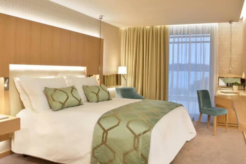 rooms-premium-room-sea-view