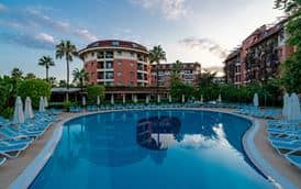 PALMERAS BEACH HOTEL
