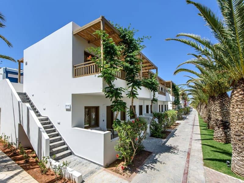 STELLA VILLAGE SEASIDE HOTEL - Üldist