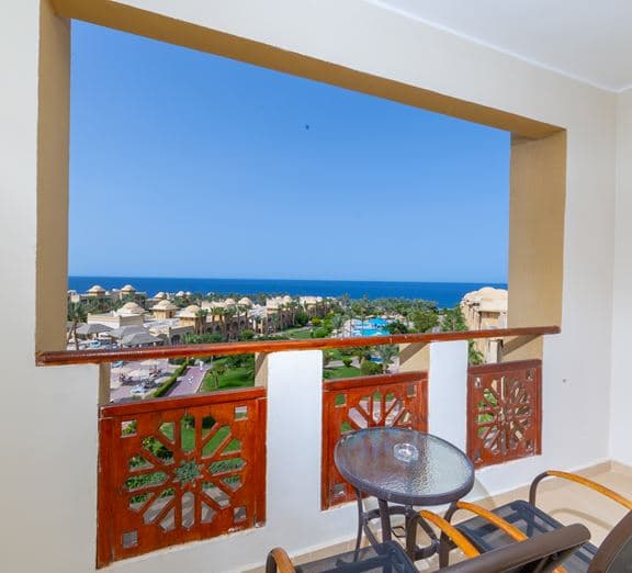 GRAND CLUB (EXECUTIVE) - SEA VIEW Toad