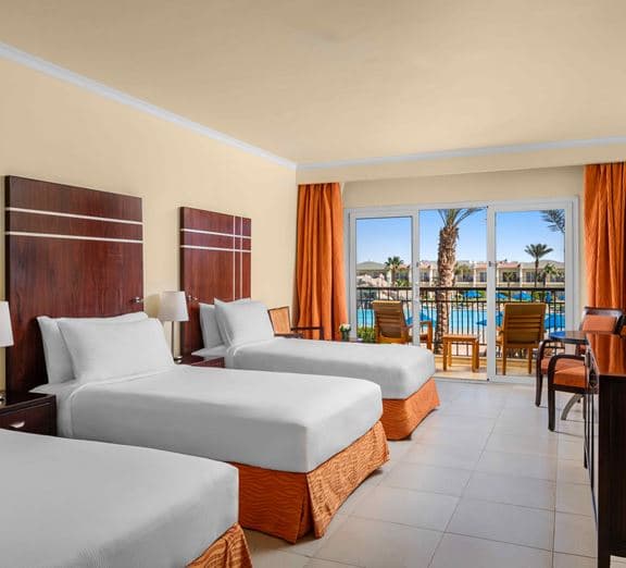 Mountainside Deluxe Room Pool View Toad