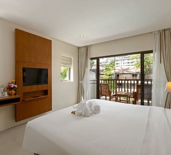 COZY ROOM  POOL VIEW Toad