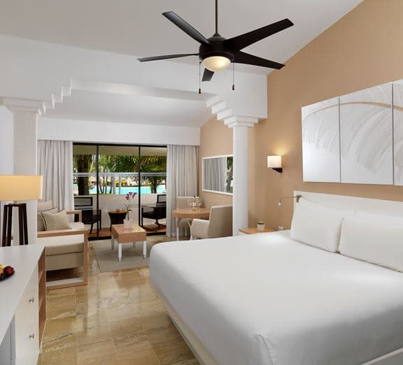 PREMIUM ROOM TROPICAL PALMS Toad