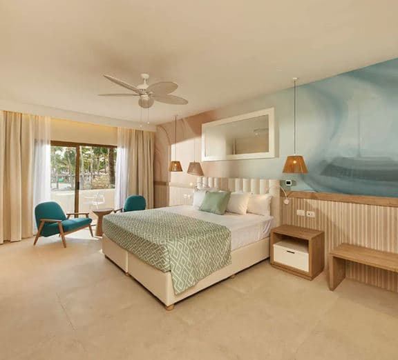 2 BEDROOM FAMILY SUITE Toad