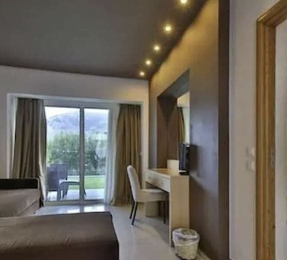 2 Bedroom Suite Garden View Toad