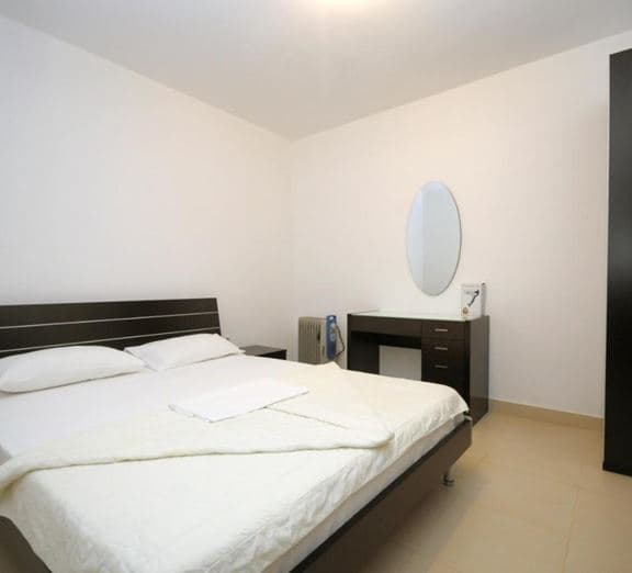 DOUBLE APARTMENT WITH FRENCH BED Toad