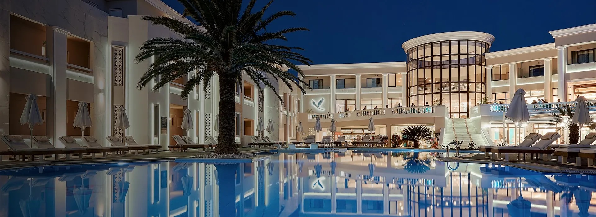 <div style="padding-left: 70px;"><img style="width: 100px; height: auto; margin: 25px 0;" src="https://b2ccdn.coraltravel.ee/content/Main Page Hotels Banners Destinations_Greece ee.svg" loading="lazy"></div>
<div style="padding-left: 70px; margin-bottom: 20px;"><img style="width: 200px; height: auto;" src="https://b2ccdn.coraltravel.lt/content/logos/hotel-logos/mythos-w200px copy.webp" loading="lazy"></div>
<div style="font-size: 28px; font-weight: 600; padding-left: 70px;">MYTHOS PALACE RESORT &amp; SPA</div>