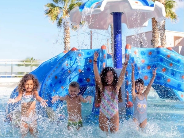 Hotellid Kreekas lastega puhkamiseks 2026 | Coral Travel