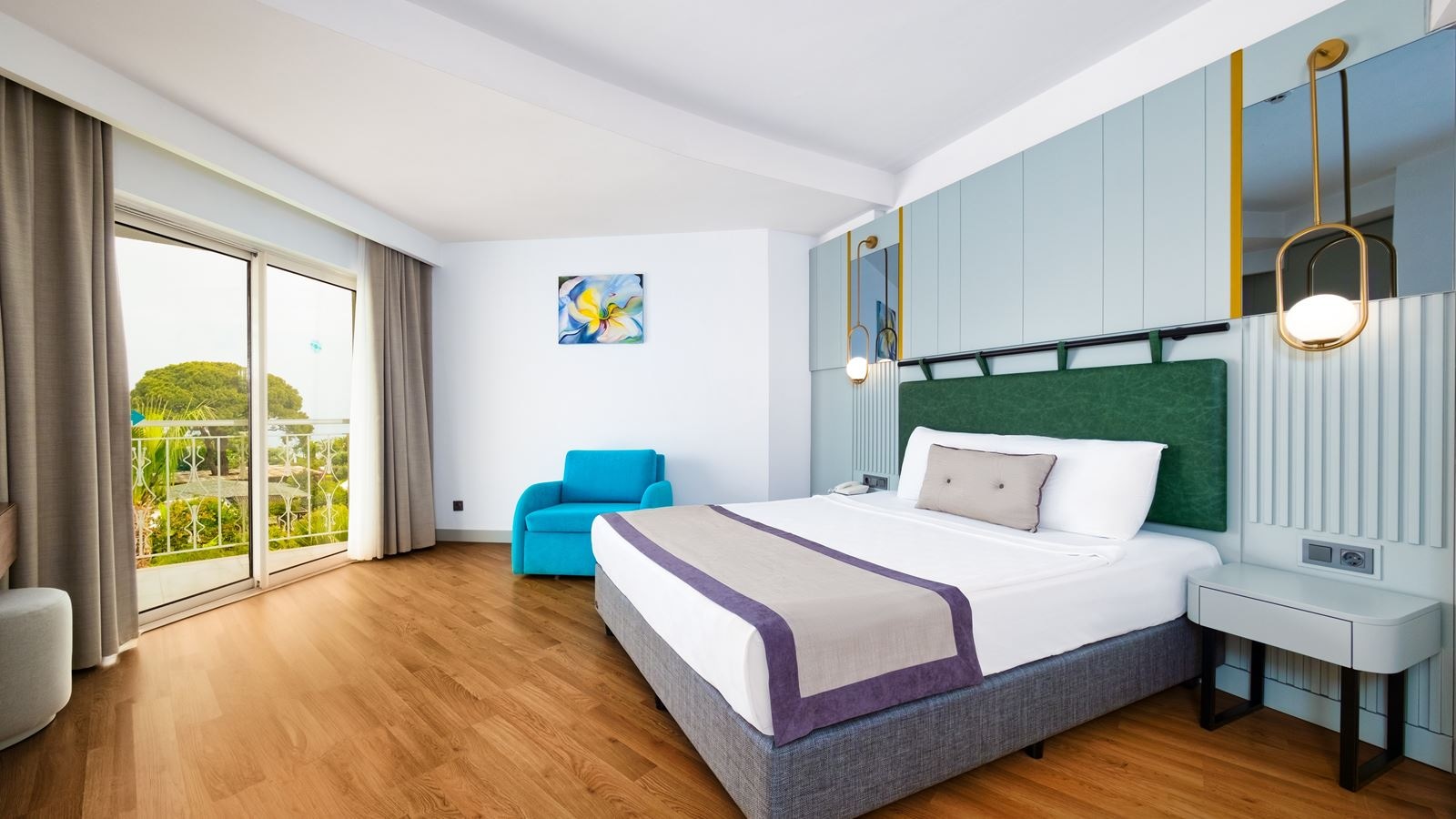 rooms-family-room