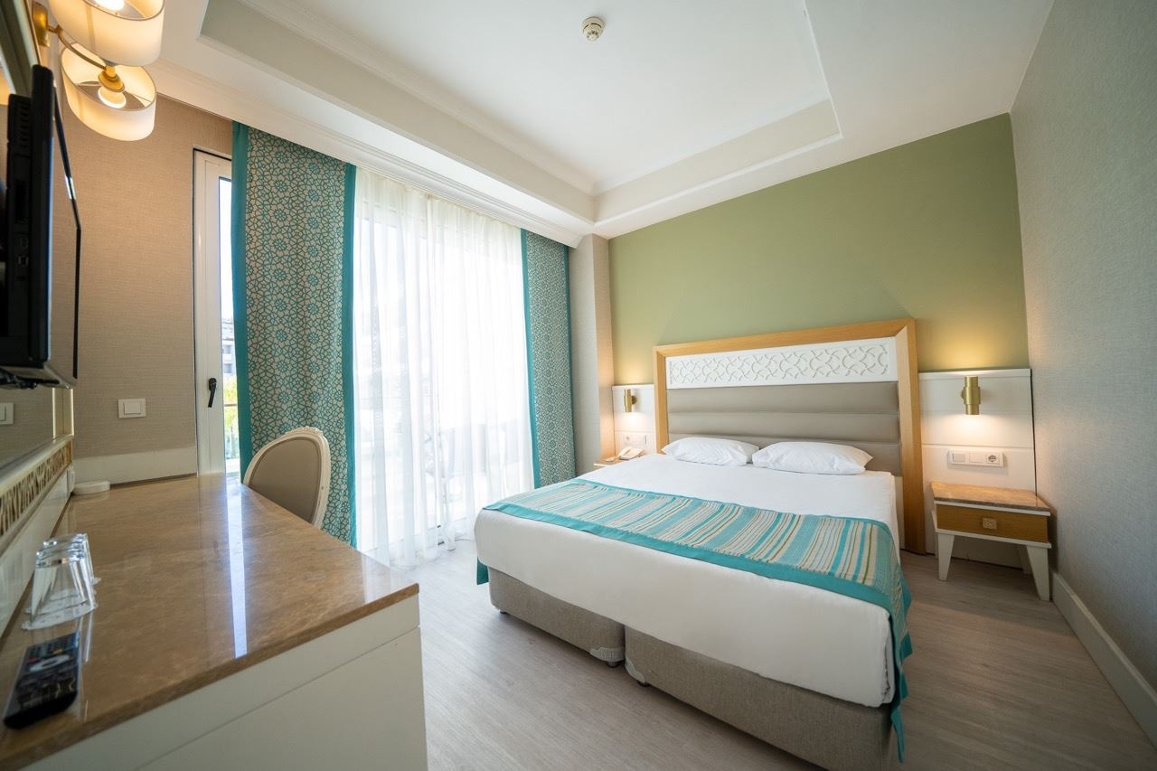 rooms-family-room