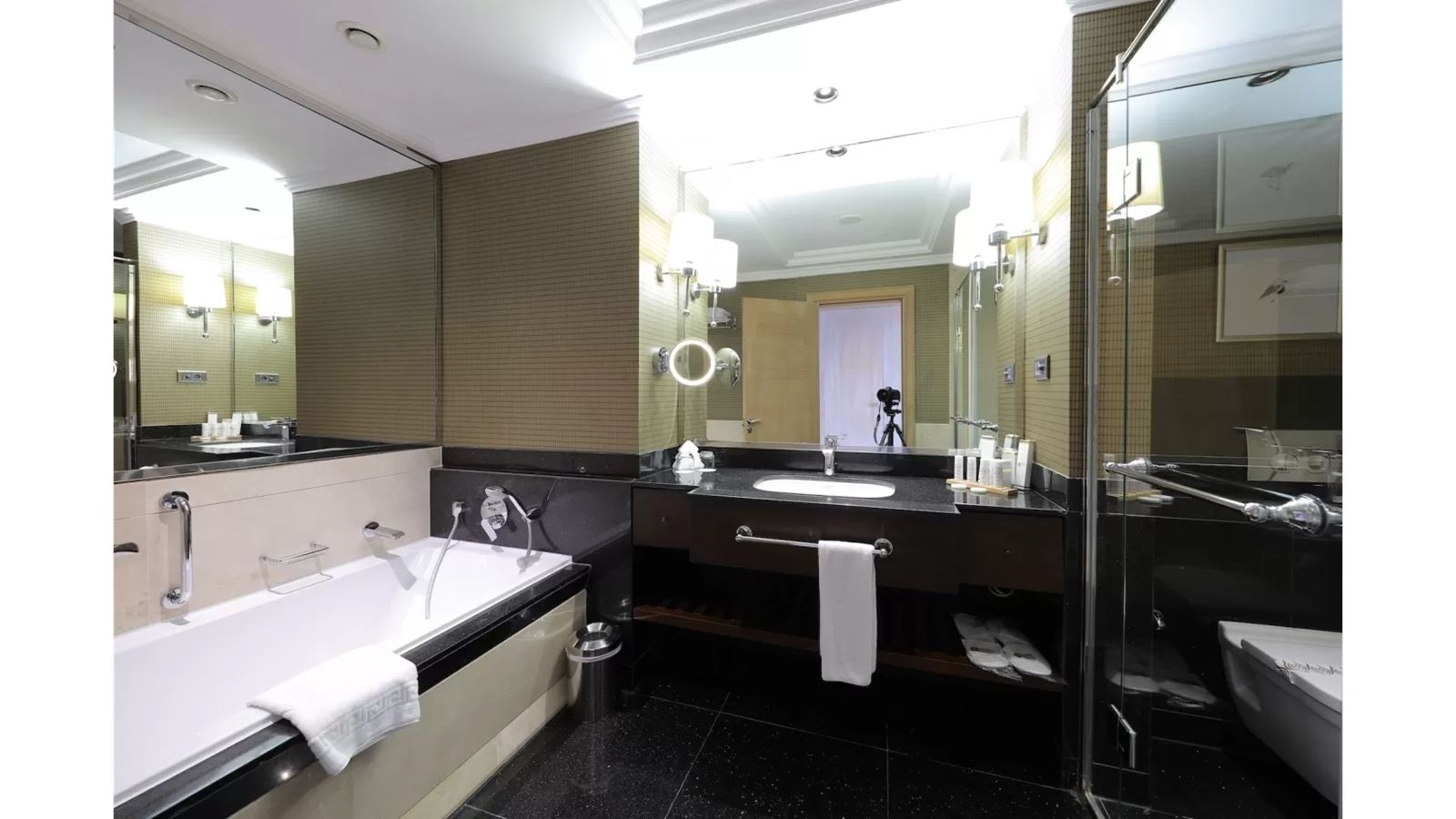 rooms-deluxe-large-side-sea-view-single-use