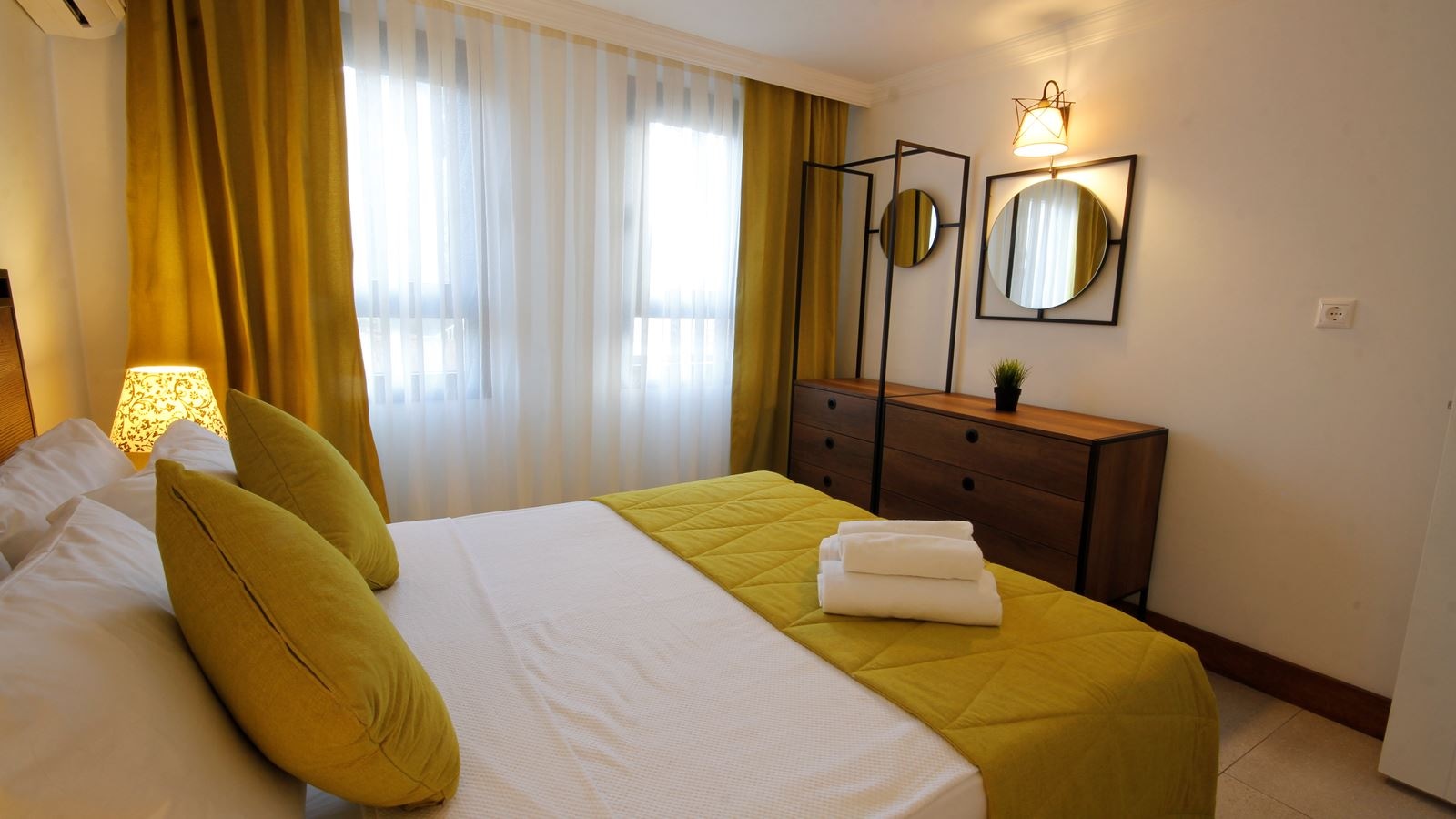 rooms-standard-room